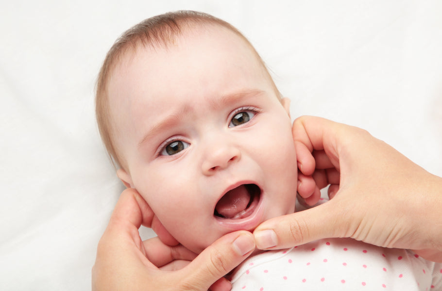 När får barn sina första tänder?